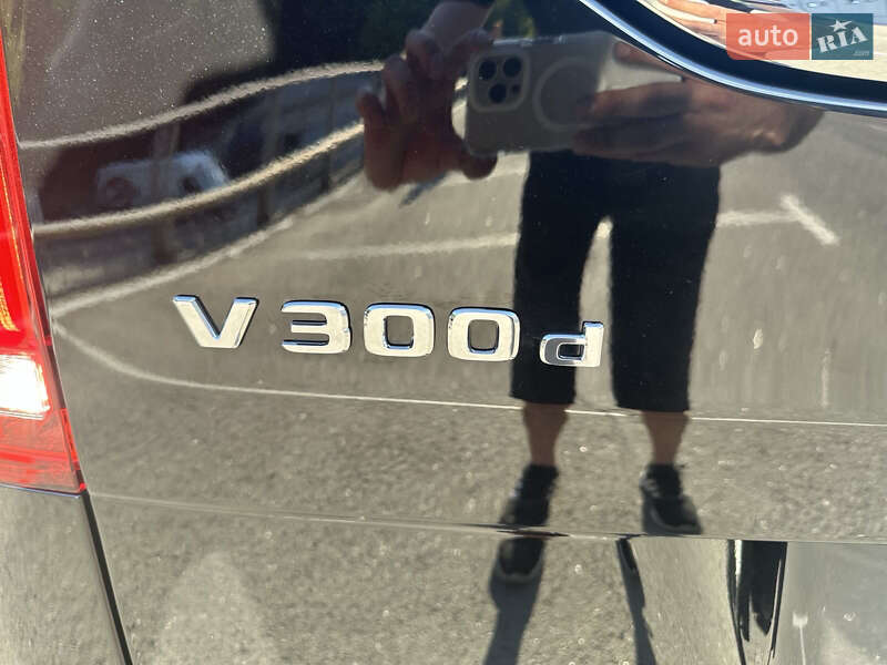 Мінівен Mercedes-Benz V-Class 2023 в Києві