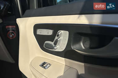 Минивэн Mercedes-Benz V-Class 2023 в 