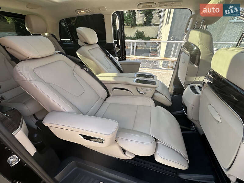 Мінівен Mercedes-Benz V-Class 2023 в Києві