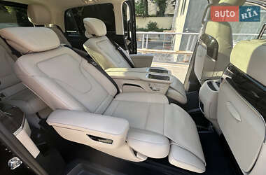 Минивэн Mercedes-Benz V-Class 2023 в 