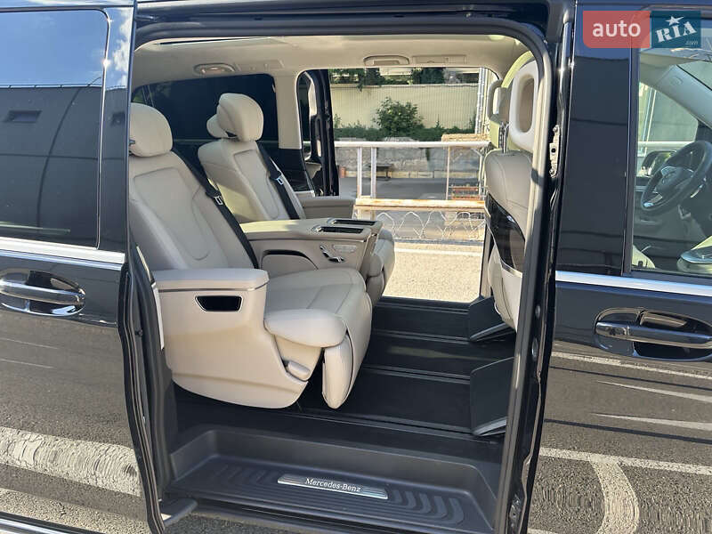 Мінівен Mercedes-Benz V-Class 2023 в Києві