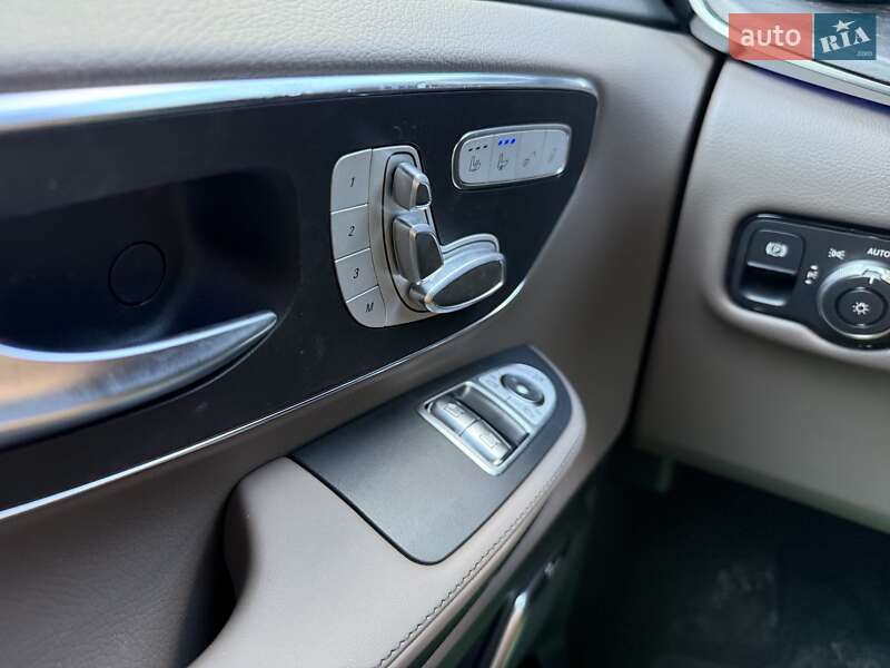 Минивэн Mercedes-Benz V-Class 2025 в Киеве