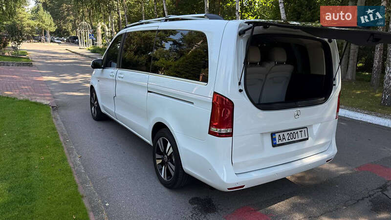Мінівен Mercedes-Benz V-Class 2016 в Києві