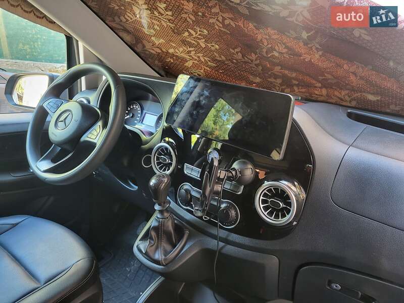 Минивэн Mercedes-Benz V-Class 2020 в Калуше