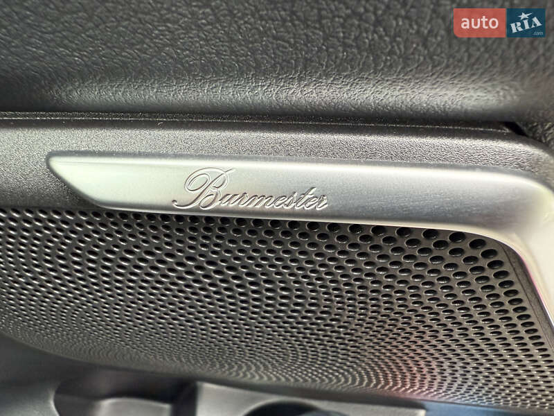 Минивэн Mercedes-Benz V-Class 2025 в Киеве