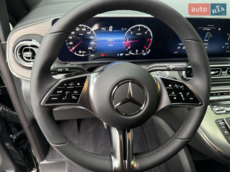 Минивэн Mercedes-Benz V-Class 2025 в Киеве