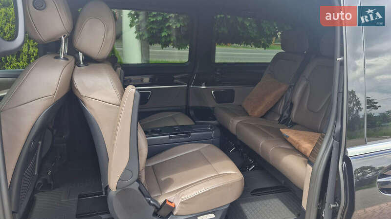 Минивэн Mercedes-Benz V-Class 2021 в Киеве