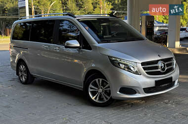 Минивэн Mercedes-Benz V-Class 2015 в 
