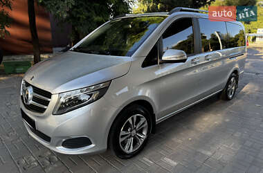 Минивэн Mercedes-Benz V-Class 2015 в 