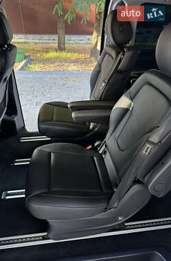 Минивэн Mercedes-Benz V-Class 2015 в 