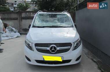 Мінівен Mercedes-Benz V-Class 2016 в Києві