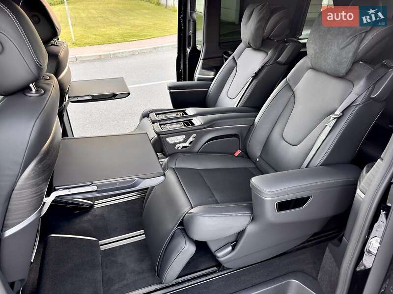 Минивэн Mercedes-Benz V-Class 2024 в Киеве