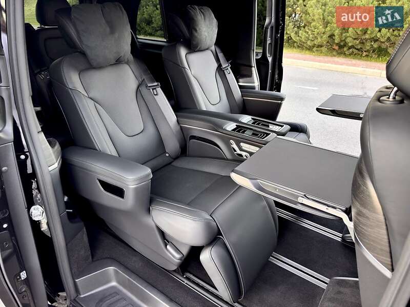 Минивэн Mercedes-Benz V-Class 2024 в Киеве