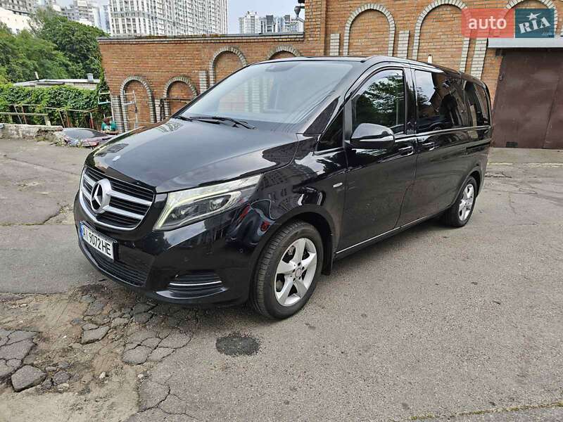 Минивэн Mercedes-Benz V-Class 2015 в Киеве фото 2 Минивэн Mercedes-Benz V-Class 2015 в Киеве