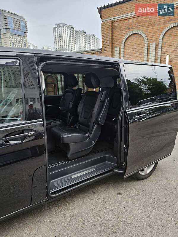 Минивэн Mercedes-Benz V-Class 2015 в Киеве фото 6 Минивэн Mercedes-Benz V-Class 2015 в Киеве