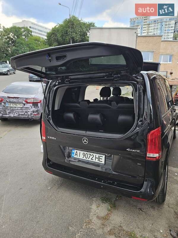 Минивэн Mercedes-Benz V-Class 2015 в Киеве фото 11 Минивэн Mercedes-Benz V-Class 2015 в Киеве