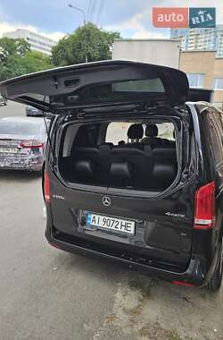 Минивэн Mercedes-Benz V-Class 2015 в 