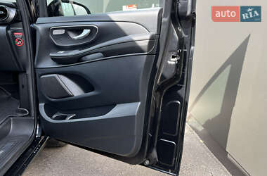 Минивэн Mercedes-Benz V-Class 2019 в 