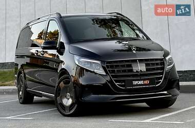 Минивэн Mercedes-Benz V-Class 2025 в 
