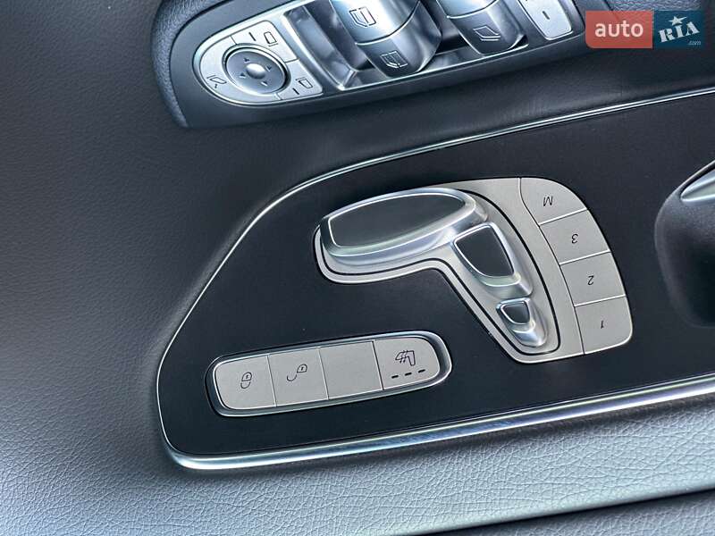 Минивэн Mercedes-Benz V-Class 2023 в Киеве фото 16 Минивэн Mercedes-Benz V-Class 2023 в Киеве