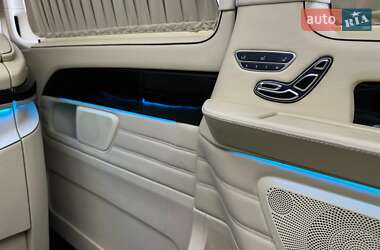 Минивэн Mercedes-Benz V-Class 2018 в 