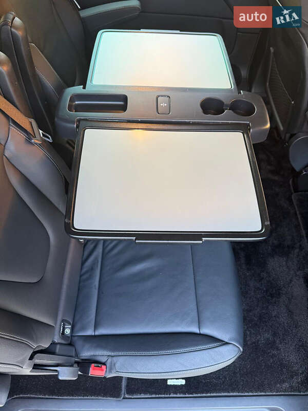 Мінівен Mercedes-Benz V-Class 2020 в Києві