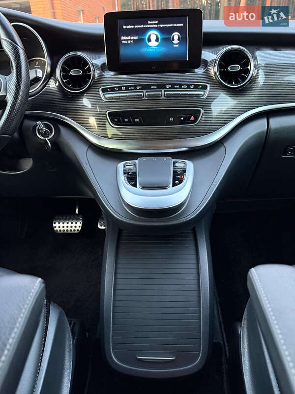 Мінівен Mercedes-Benz V-Class 2020 в Києві