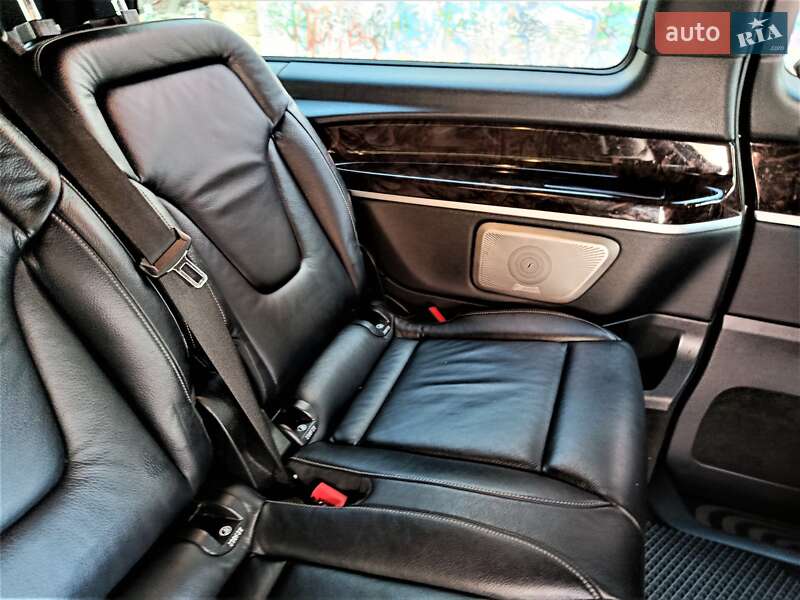Мінівен Mercedes-Benz V-Class 2015 в Одесі