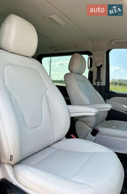 Минивэн Mercedes-Benz V-Class 2016 в 