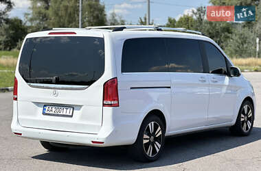 Минивэн Mercedes-Benz V-Class 2016 в 