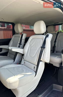 Минивэн Mercedes-Benz V-Class 2016 в 