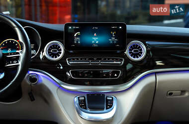 Мінівен Mercedes-Benz V-Class 2020 в Києві