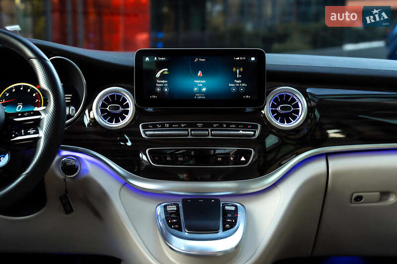 Мінівен Mercedes-Benz V-Class 2020 в Києві