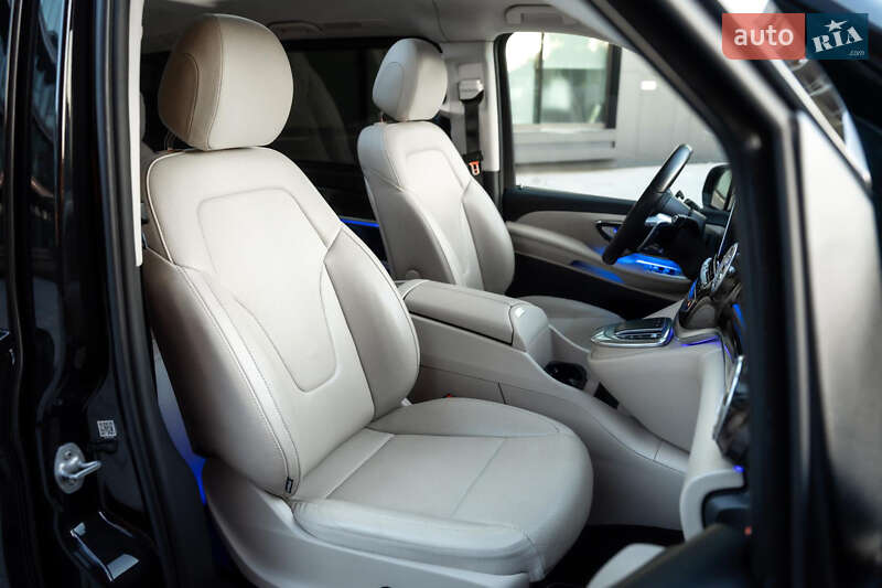 Мінівен Mercedes-Benz V-Class 2020 в Києві