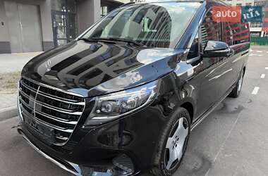 Минивэн Mercedes-Benz V-Class 2025 в Киеве