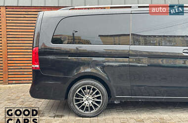 Минивэн Mercedes-Benz V-Class 2016 в 