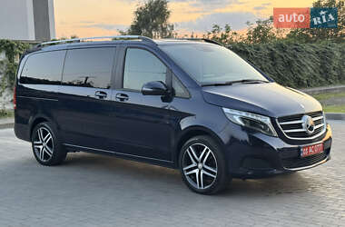 Минивэн Mercedes-Benz V-Class 2017 в 
