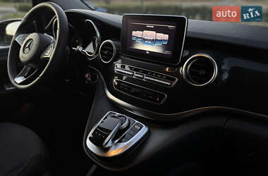 Минивэн Mercedes-Benz V-Class 2017 в 