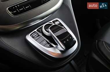Минивэн Mercedes-Benz V-Class 2015 в 
