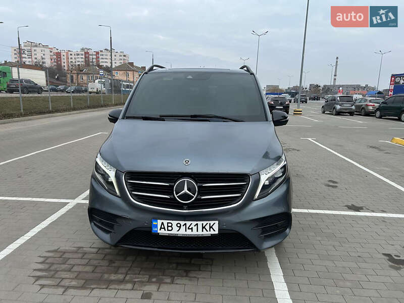 Минивэн Mercedes-Benz V-Class 2018 в 