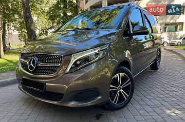 Минивэн Mercedes-Benz V-Class 2015 в Броварах