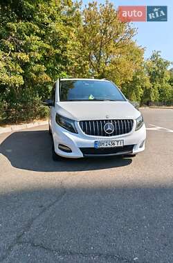 Минивэн Mercedes-Benz V-Class 2015 в 