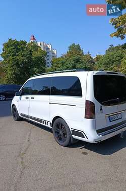 Минивэн Mercedes-Benz V-Class 2015 в 