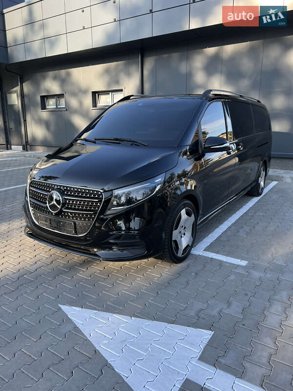 Минивэн Mercedes-Benz V-Class 2015 в Киеве