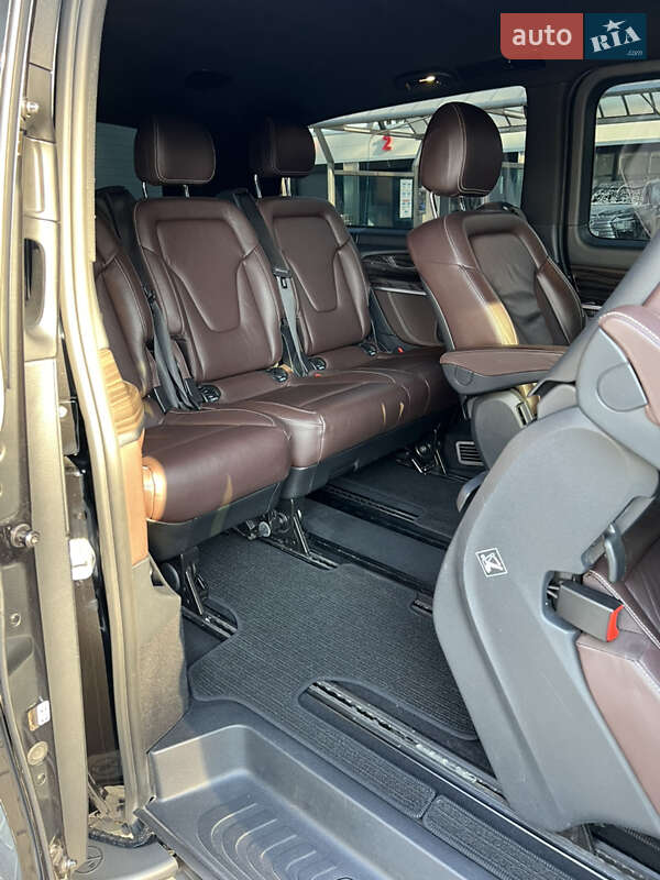 Минивэн Mercedes-Benz V-Class 2015 в Киеве