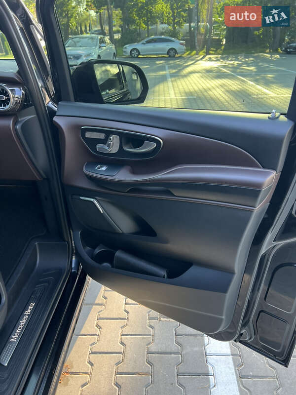 Минивэн Mercedes-Benz V-Class 2015 в Киеве