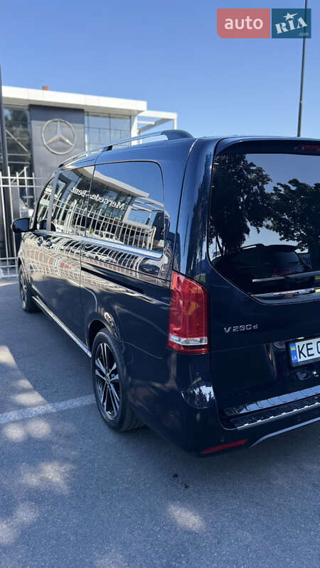 Минивэн Mercedes-Benz V-Class 2017 в Днепре фото 18 Минивэн Mercedes-Benz V-Class 2017 в Днепре