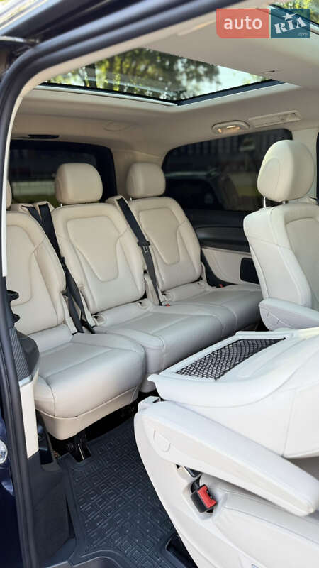 Минивэн Mercedes-Benz V-Class 2017 в Днепре фото 53 Минивэн Mercedes-Benz V-Class 2017 в Днепре