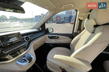 Минивэн Mercedes-Benz V-Class 2018 в 