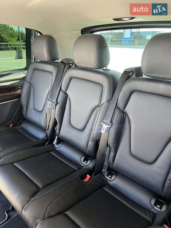 Мінівен Mercedes-Benz V-Class 2016 в Києві